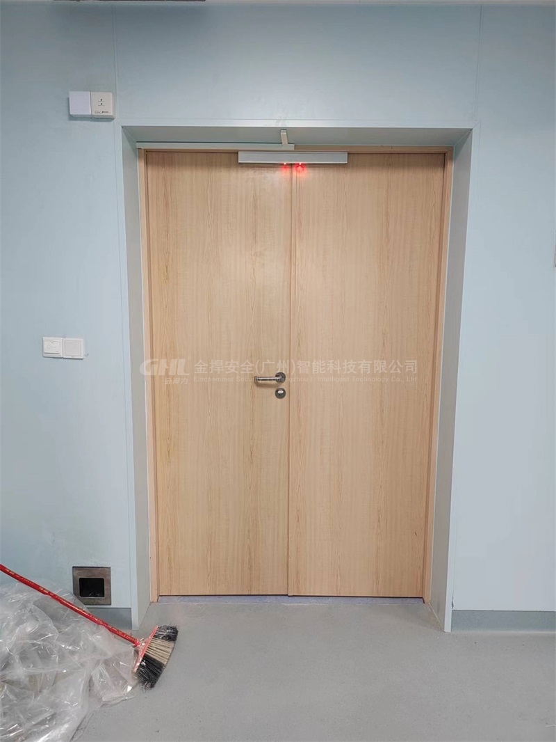 腳踏開關(guān)自動(dòng)平開門機(jī)