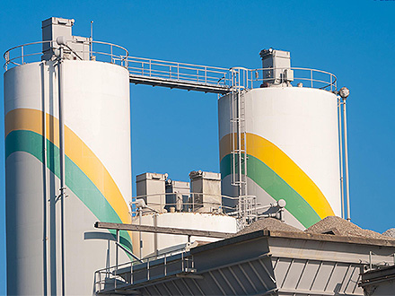 打好生態(tài)環(huán)保攻堅(jiān)戰(zhàn) 五位黨代表答中外記者提問