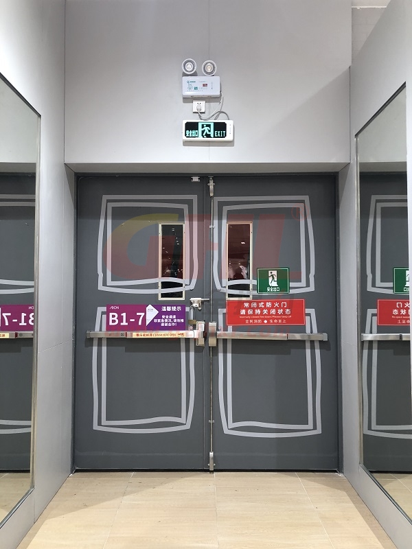 永旺超市防火門皆安裝上報警推桿鎖