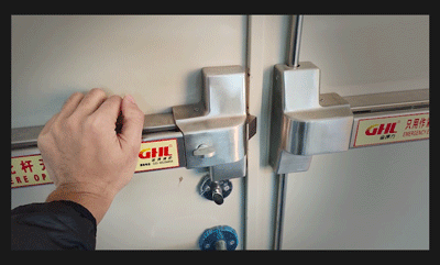 逃生門鎖使用演示