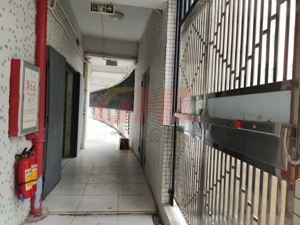 宿舍通道門(mén)安裝金捍力聯(lián)動(dòng)報(bào)警推桿鎖