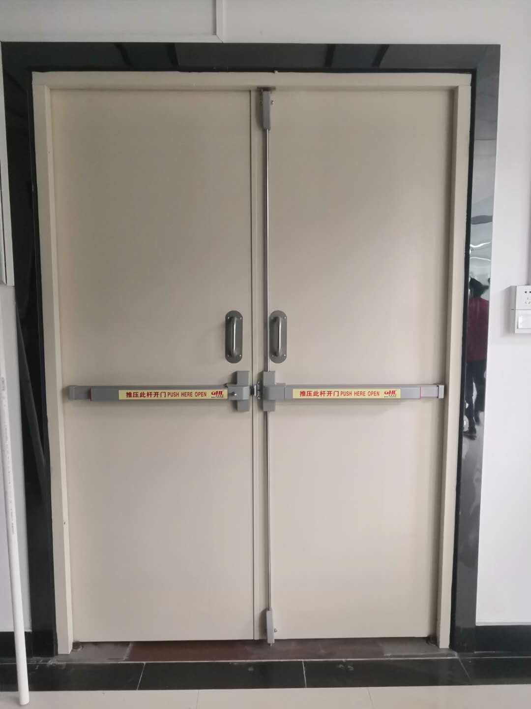 16人死亡！只因這里被鎖住